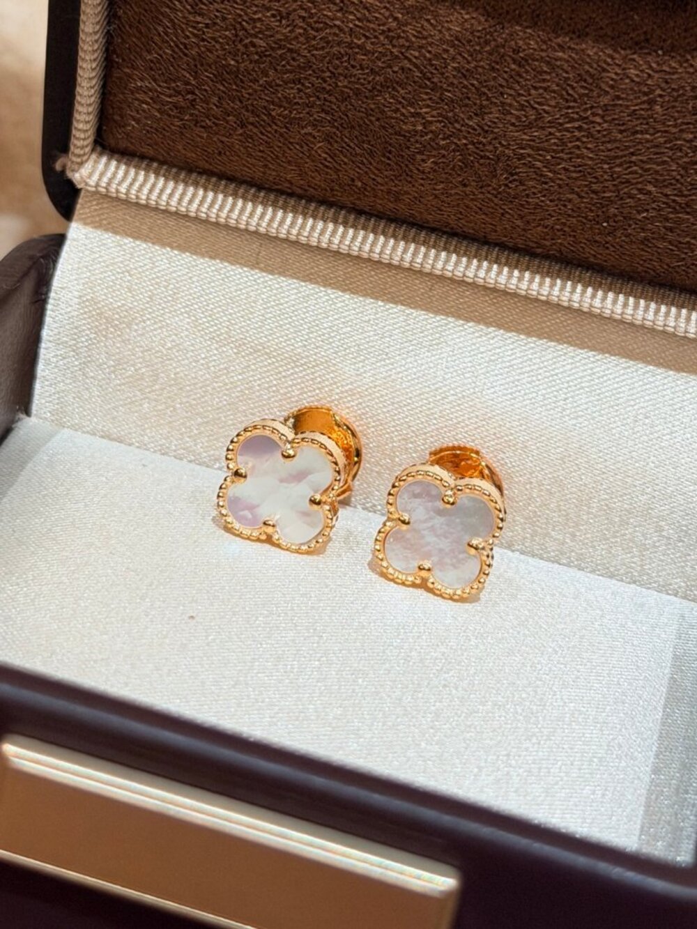 Van Cleef & Arpels White Earrings